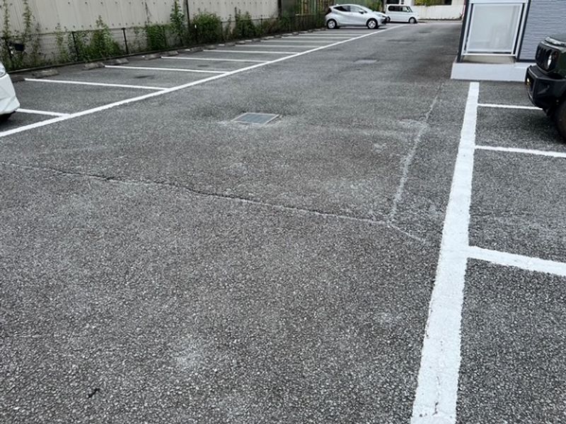 レオパレスベガ甲府南 駐車場