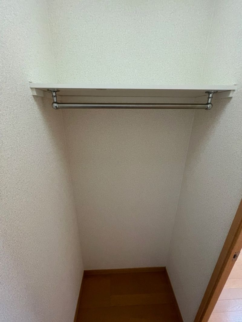 レオパレスしろがね 収納