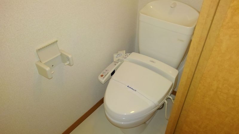 レオパレスマシェリ トイレ