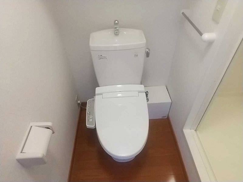 レオパレスクレール トイレ
