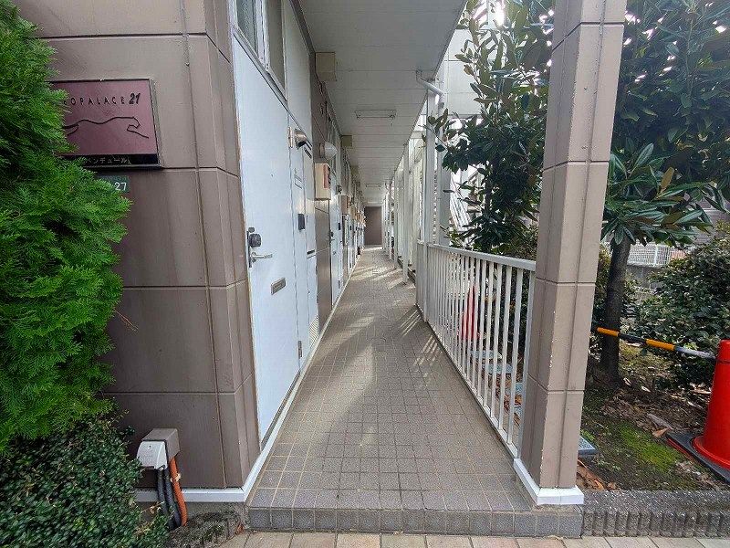 レオパレスベンデュール エントランス