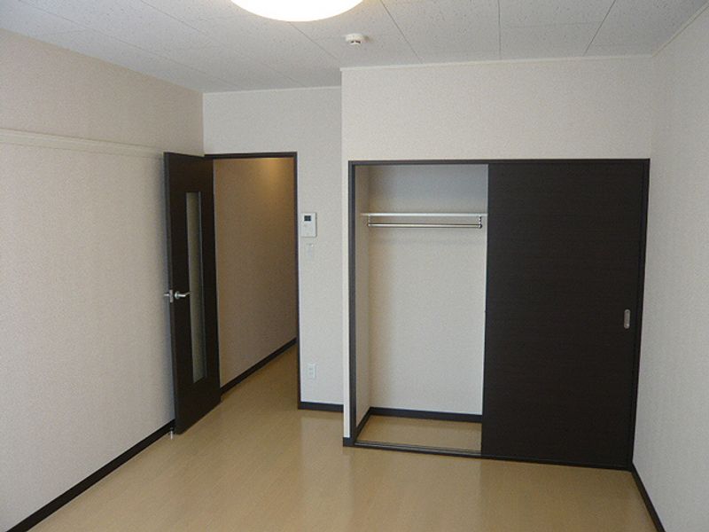 レオネクストラズワード 収納