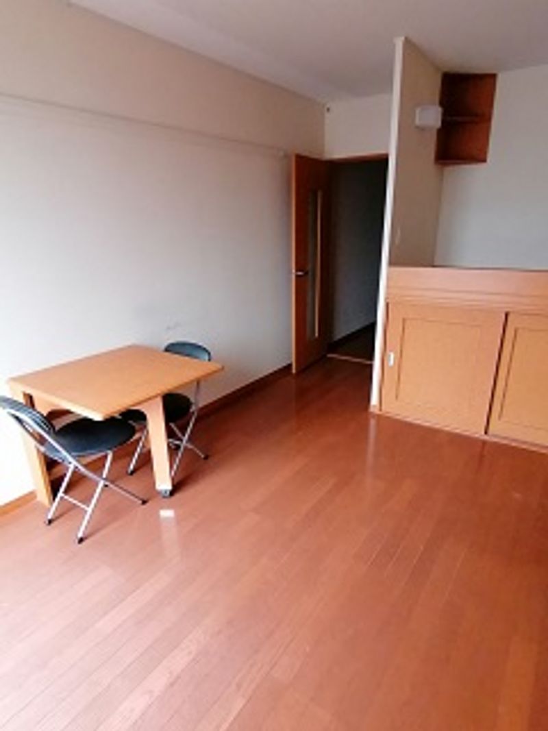 レオパレスセコロⅠ 居間
