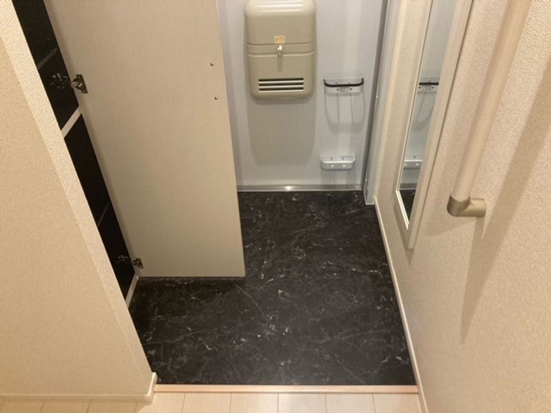 クレイノＮヴィレッジ 玄関