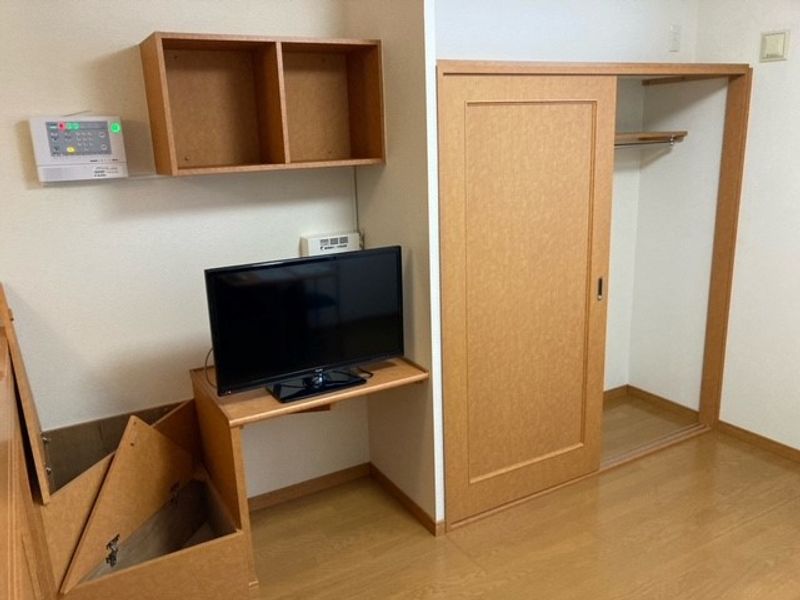 レオパレスフィオーレ 収納