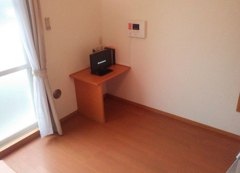 レオパレスハート１ 居間