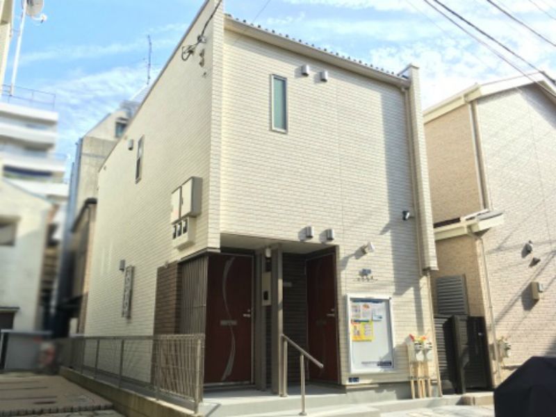 CLEINO Serene exterior