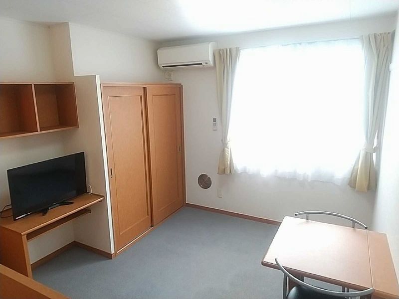 レオパレス大楽寺Ⅱ 居間