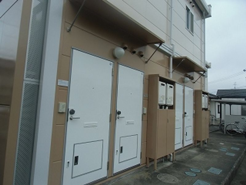 レオパレスリトル　フラワー 外観
