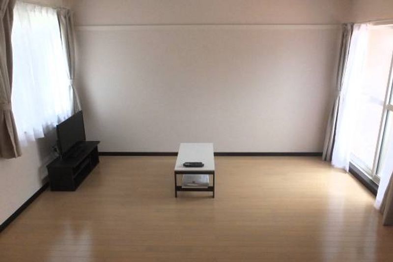 レオネクストヤマキⅡ 居間