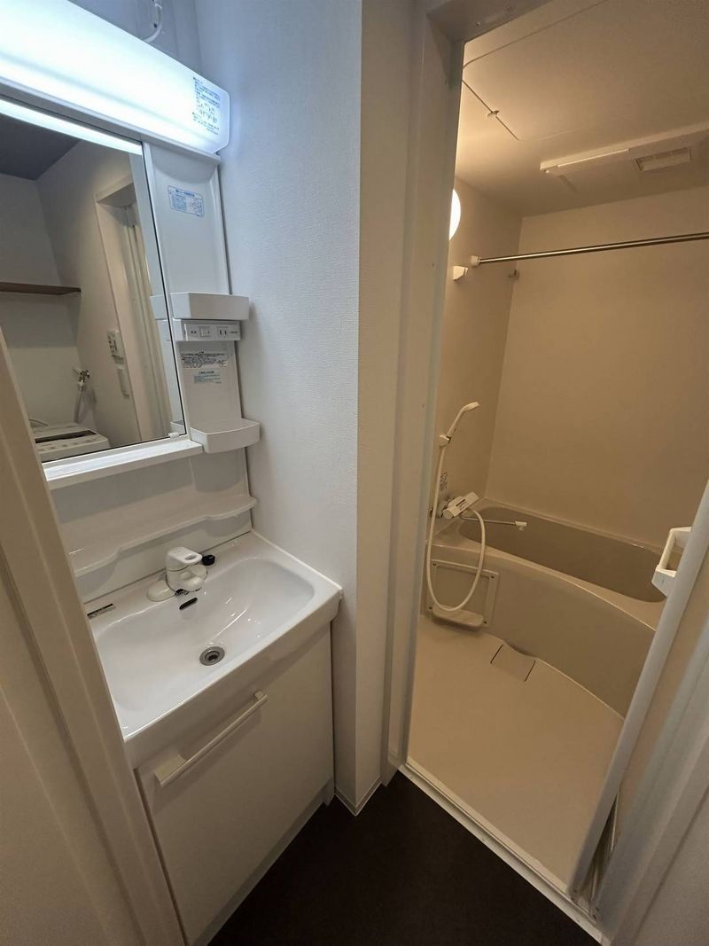 ArLk Graceful Sink