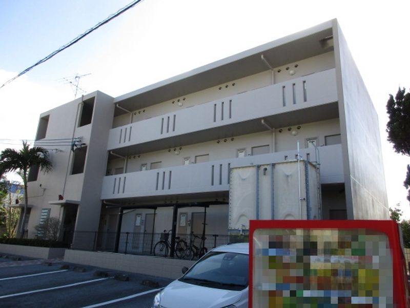 レオパレスブルースカイ 外観