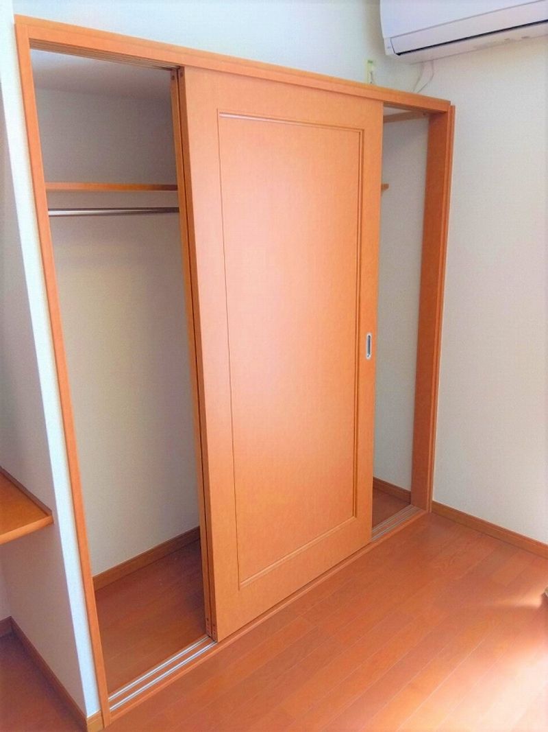 レオパレスグリーンタカタⅡ 収納
