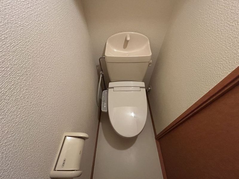 レオパレスグレーシーせきの上 トイレ