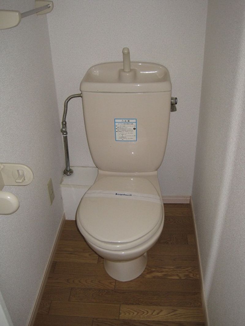 レオパレス蓮華 トイレ