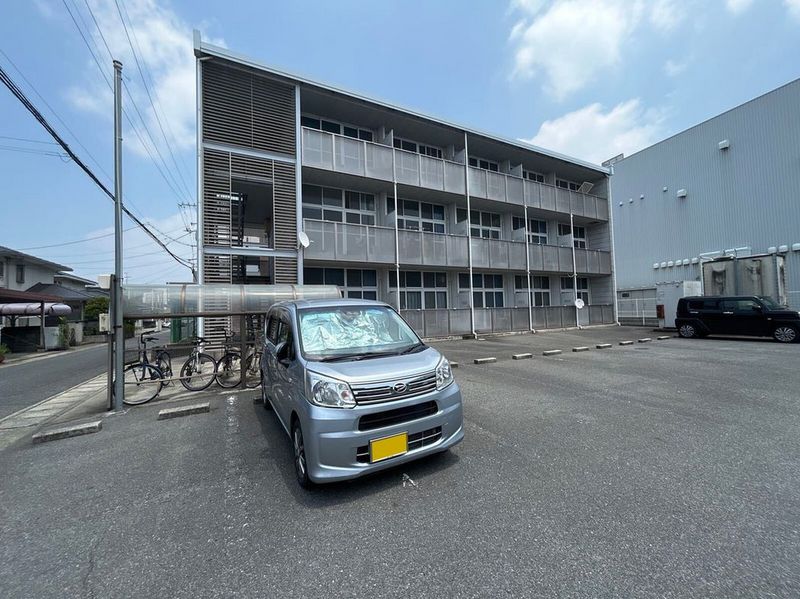 レオパレスソレーユ青江第二 外観