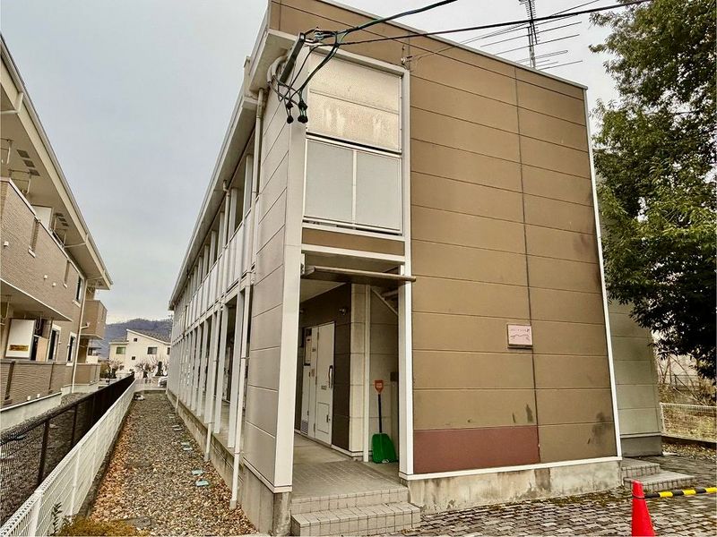 レオパレスさかきた 外観