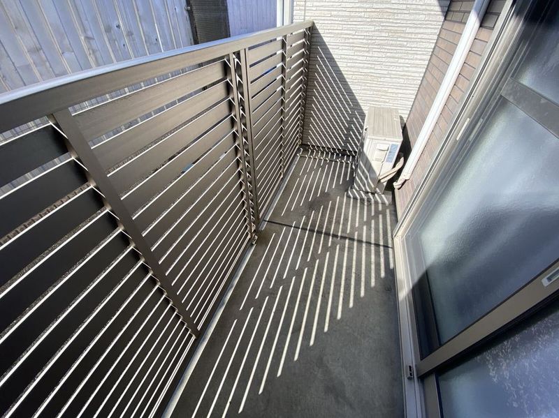 CLEINO Zenshin Honmachi Balcony