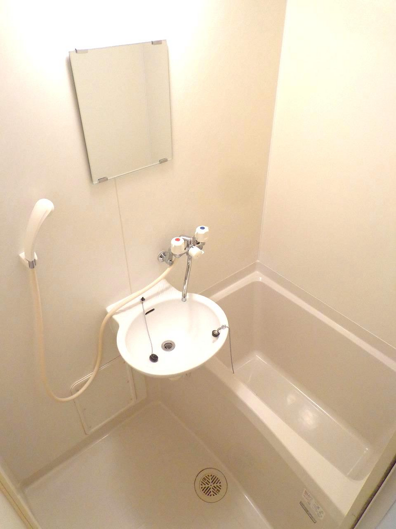 レオパレス富光 風呂