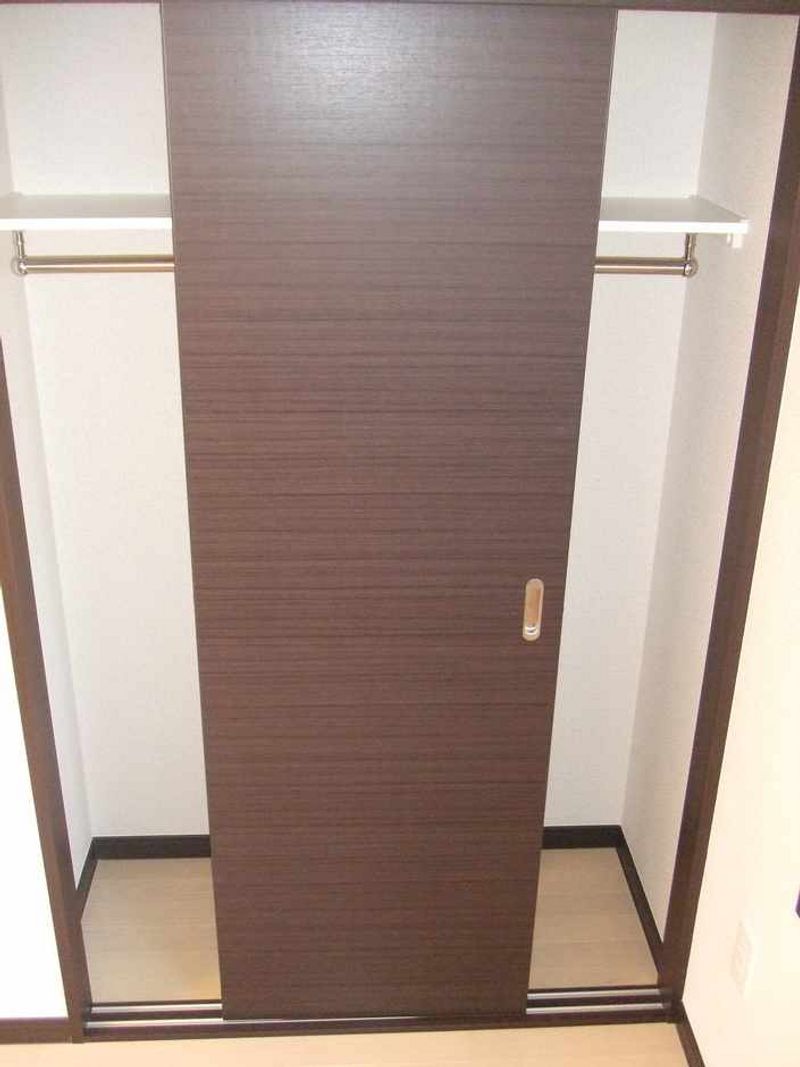 レオネクストルミエールＫａｙａ 収納