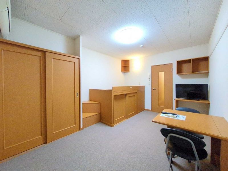 レオパレスＭＡＴＳＵＤＡ 居間