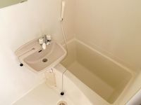 レオパレスエメラルドグリーン 風呂