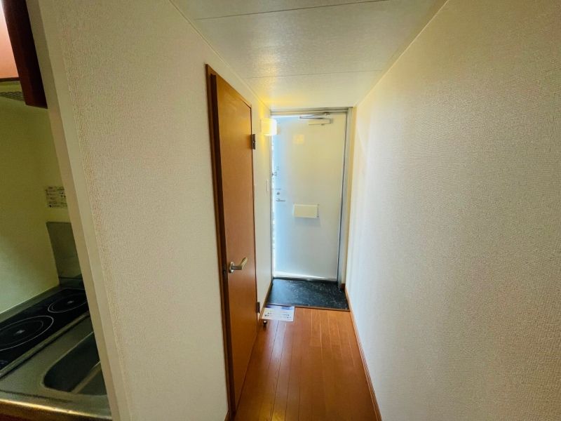 レオパレス一本松 玄関