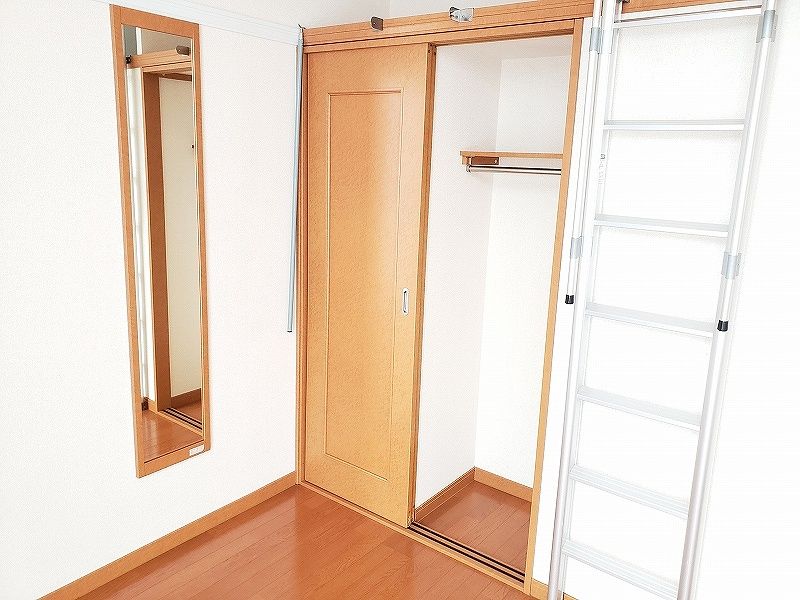 レオパレスウエスト羽生 収納