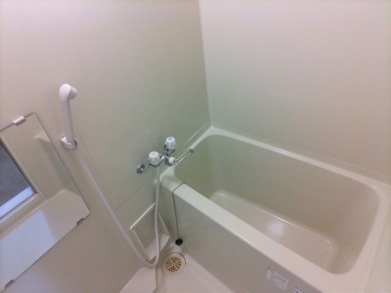 LEONEXT Cherry Blossom Bathroom