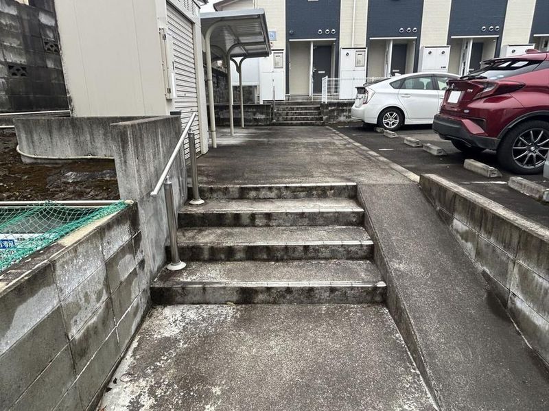 レオネクストシャトレー国見 エントランス