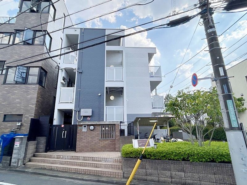 レオパレスフィオーレ石神井台 外観