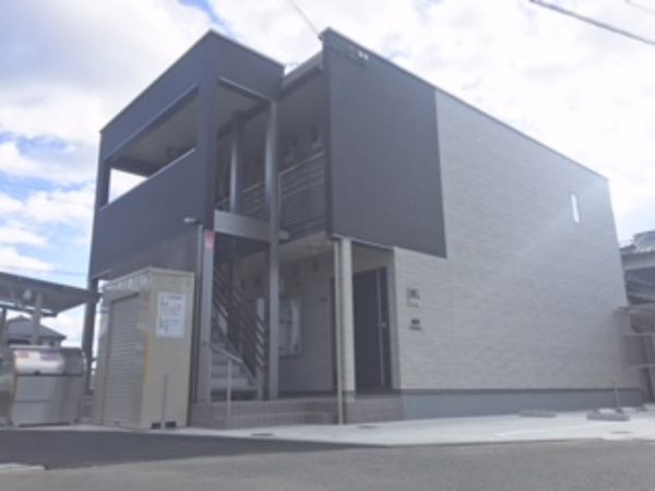 Bên ngoài CLEINO Lucian