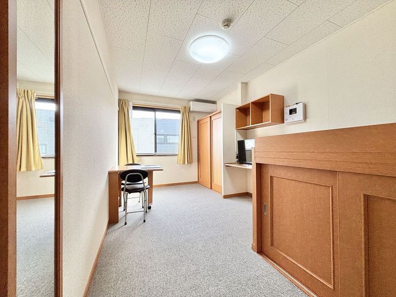 レオパレスじん 居間