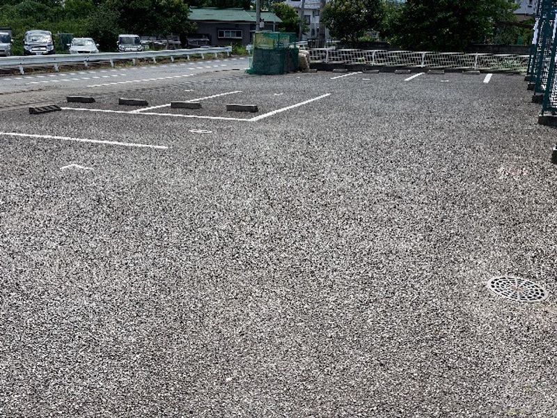 レオパレスクレール 駐車場