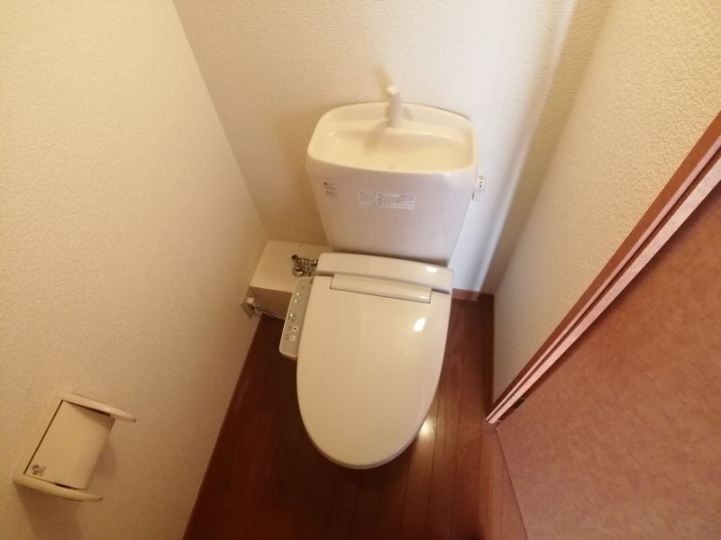 レオパレスマエダ トイレ