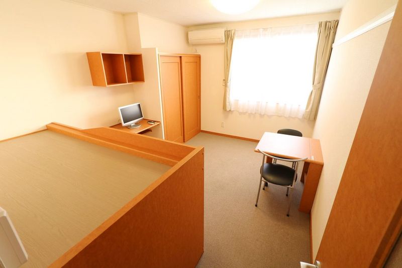 レオパレスとよさと 居間