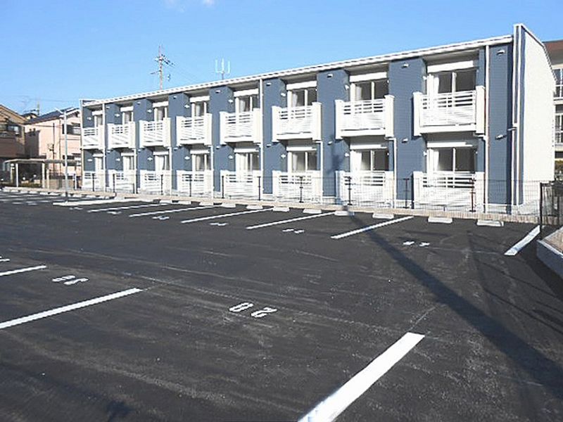 レオネクストＳｍｉｌｅ 駐車場