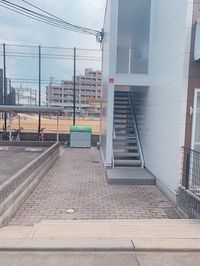 レオパレスプレリュード エントランス