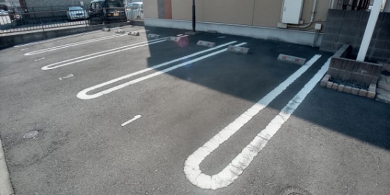 レオネクストみのまーじゅⅡ 駐車場