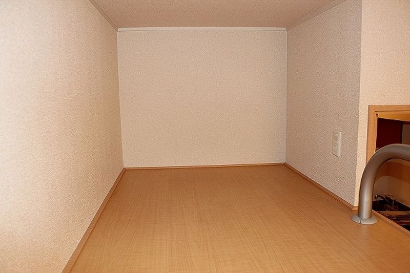 レオパレスグリーンガーデンⅣ 寝室