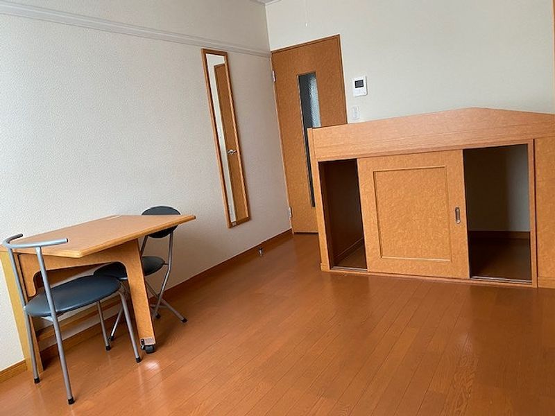 レオパレス西ノ前 寝室