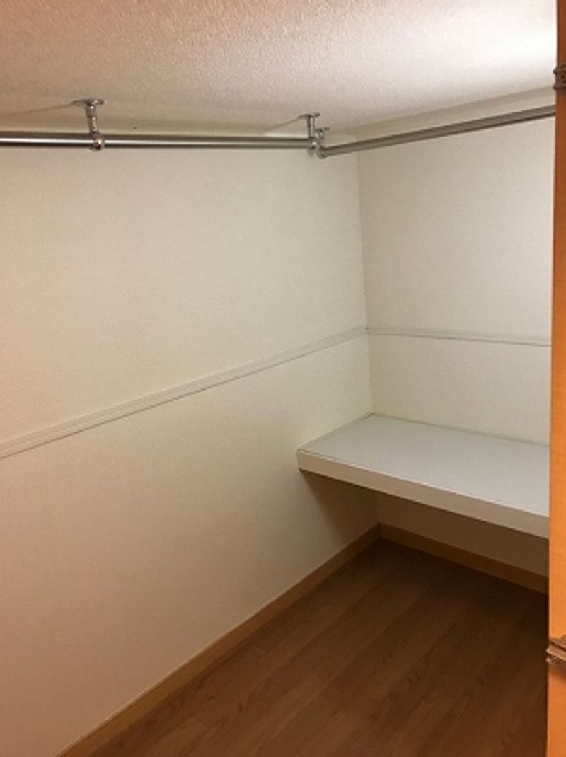 レオパレスピュア 収納