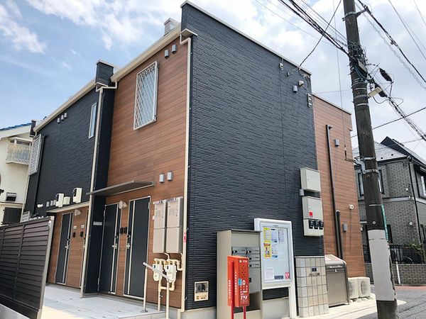 Bên ngoài CLEINO T Shirasagi