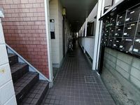 レオパレス白糸 エントランス