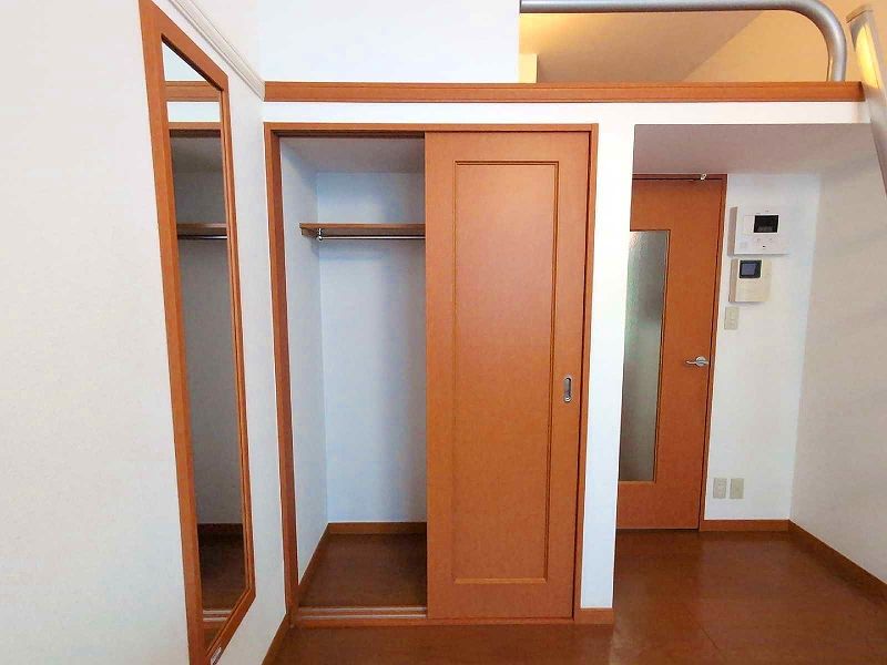 レオパレスエバラ 収納