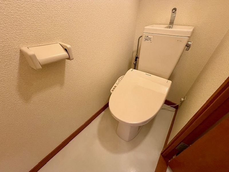 レオパレスブリッシュ西原 トイレ