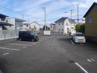 レオパレスコンフォール屋島 駐車場