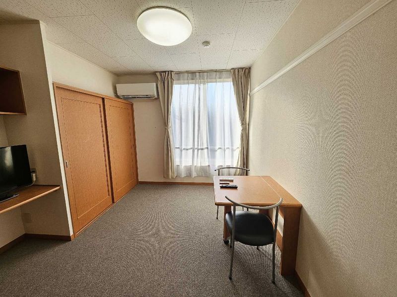 レオパレスＳＴＥＬＬＡ 居間