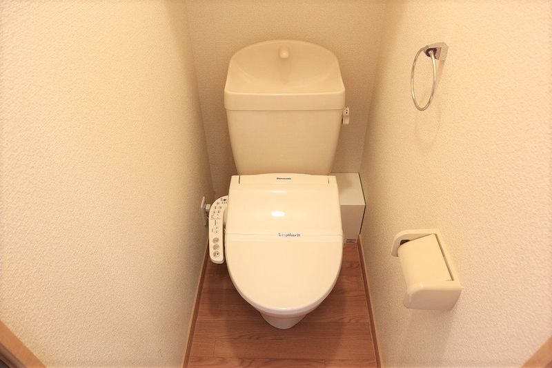 レオパレスフォレストスプリング トイレ