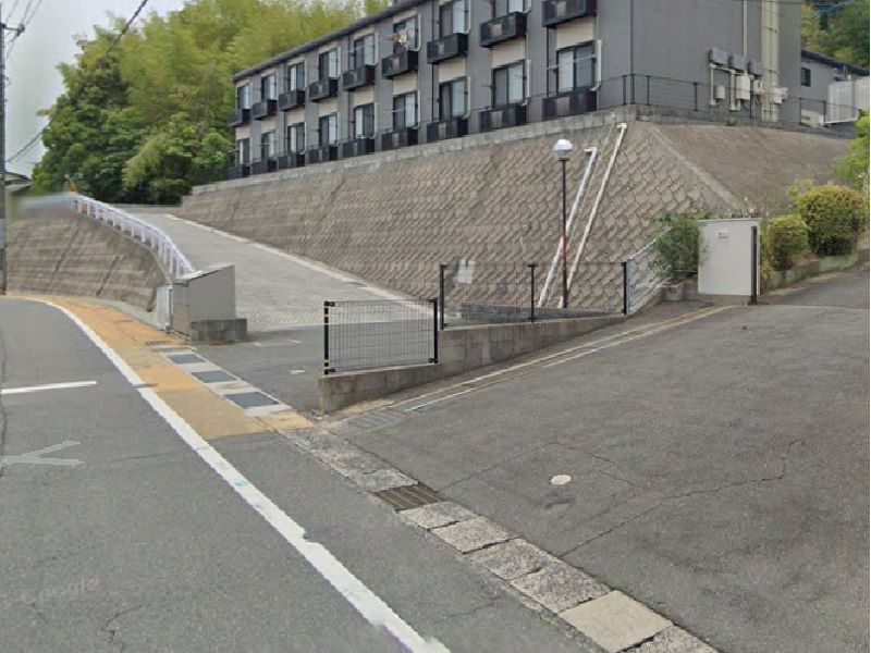レオパレス瑞穂Ⅱ 駐車場